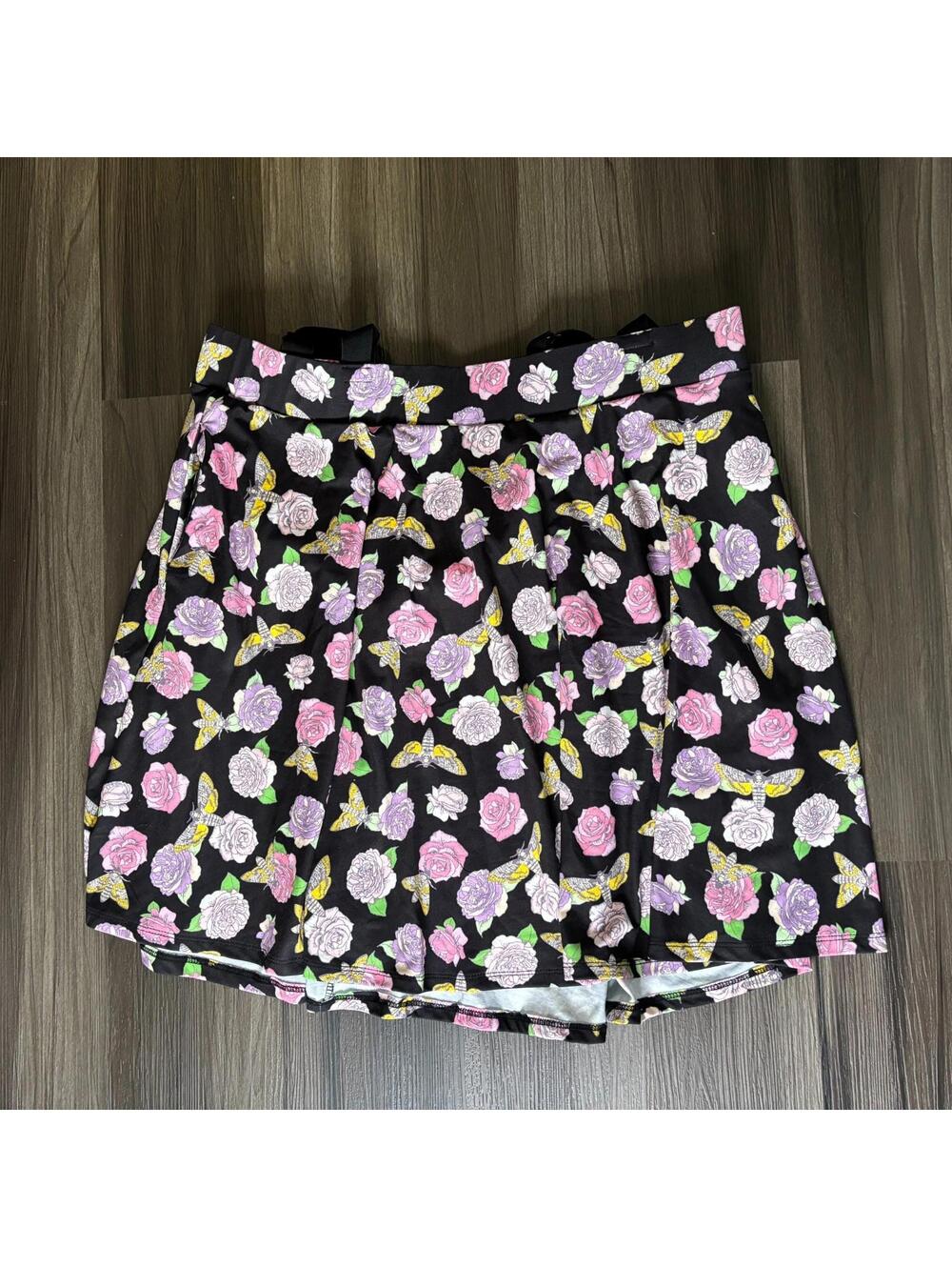 Hot Topic Women's Circle Skirt Pink Roses & Moths Suspenders Plus Size 2 2X